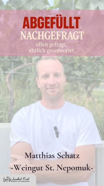 Abgefüllt & Nachgefragt: Matthias Schatz im Interview! 🎉
In unserem neuen Format haben wir Matthias Schatz einige Fragen gestellt. Wie fühlt es sich an die Weinlese beendet zu haben? Welche Eigenschaft braucht man als Winzer? Was möchte er euch mitgeben? 
Das alles erfahrt ihr in unserem neuen Reel! Schaut vorbei und lernt mehr über das Weingut St. Nepomuk kennen. Übrigens könnt ihr hier auch im eigenen Restaurant lecker essen gehen. 🎬
#weindorfrech #ahrtal #ahrwein #recherwein #recherwinzer #weingutstnepomuk #weingutnepomuk #winzerausleidenschaft